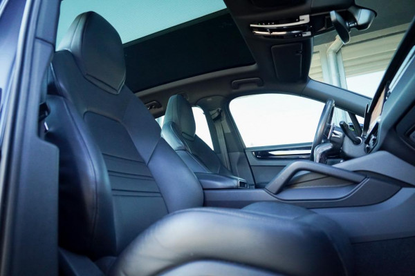 Porsche Cayenne Coupé 3.0 E-Hybrid / Adaptive Cruise / Sportstoelen / Stoelverwarming + Ventilatie / Incl BTW
