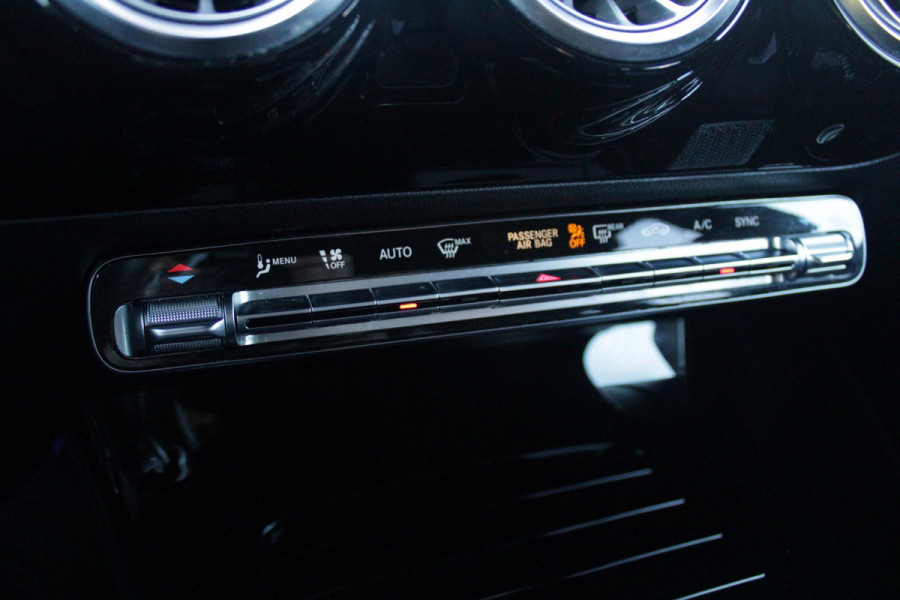 Mercedes-Benz A-Klasse 180 BUSINESS SOLUTION AMG | PANORAMA SCHUIF/KANTEL DAK | SFEER VERLICHTING | ELEKTRISCH VERSTELBARE VOORSTOELEN MET GEHEUGEN FUNCTIE | STOEL VERWARMING OP BEIDE VOORSTOELEN | MULTIBEAM LED KOPLAMPEN | ACHTERUITRIJ CAMERA | APPLE CARPLAY/ANDROID AUTO | NAVIGATIE | KEYLESS GO | CRUISE CONTROL | NIGHT PAKKET | VERKEERSLICHTEN WEERGAVE | 17" LICHTMETALEN VELGEN AMG | HEMELBEKLEDING ZWART | MBUX MULTIMEDIA SYSTEEM | SPORTSTOELEN | PARKEERSENSOREN VOOR + ACHTER |