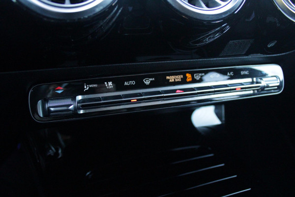 Mercedes-Benz A-Klasse 180 BUSINESS SOLUTION AMG | PANORAMA SCHUIF/KANTEL DAK | SFEER VERLICHTING | ELEKTRISCH VERSTELBARE VOORSTOELEN MET GEHEUGEN FUNCTIE | STOEL VERWARMING OP BEIDE VOORSTOELEN | MULTIBEAM LED KOPLAMPEN | ACHTERUITRIJ CAMERA | APPLE CARPLAY/ANDROID AUTO | NAVIGATIE | KEYLESS GO | CRUISE CONTROL | NIGHT PAKKET | VERKEERSLICHTEN WEERGAVE | 17" LICHTMETALEN VELGEN AMG | HEMELBEKLEDING ZWART | MBUX MULTIMEDIA SYSTEEM | SPORTSTOELEN | PARKEERSENSOREN VOOR + ACHTER |