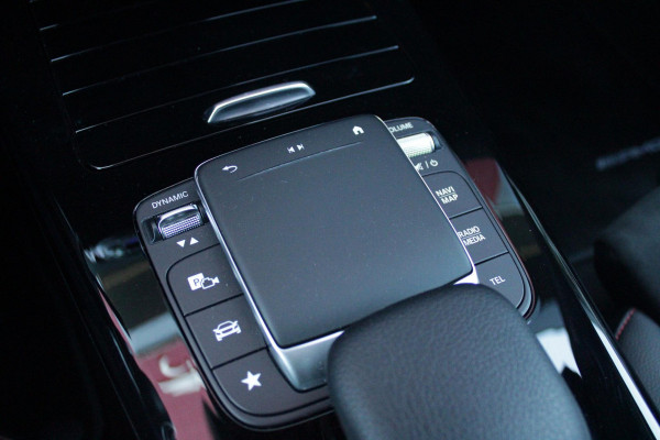Mercedes-Benz A-Klasse 180 BUSINESS SOLUTION AMG | PANORAMA SCHUIF/KANTEL DAK | SFEER VERLICHTING | ELEKTRISCH VERSTELBARE VOORSTOELEN MET GEHEUGEN FUNCTIE | STOEL VERWARMING OP BEIDE VOORSTOELEN | MULTIBEAM LED KOPLAMPEN | ACHTERUITRIJ CAMERA | APPLE CARPLAY/ANDROID AUTO | NAVIGATIE | KEYLESS GO | CRUISE CONTROL | NIGHT PAKKET | VERKEERSLICHTEN WEERGAVE | 17" LICHTMETALEN VELGEN AMG | HEMELBEKLEDING ZWART | MBUX MULTIMEDIA SYSTEEM | SPORTSTOELEN | PARKEERSENSOREN VOOR + ACHTER |
