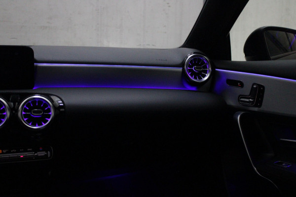 Mercedes-Benz A-Klasse 180 BUSINESS SOLUTION AMG | PANORAMA SCHUIF/KANTEL DAK | SFEER VERLICHTING | ELEKTRISCH VERSTELBARE VOORSTOELEN MET GEHEUGEN FUNCTIE | STOEL VERWARMING OP BEIDE VOORSTOELEN | MULTIBEAM LED KOPLAMPEN | ACHTERUITRIJ CAMERA | APPLE CARPLAY/ANDROID AUTO | NAVIGATIE | KEYLESS GO | CRUISE CONTROL | NIGHT PAKKET | VERKEERSLICHTEN WEERGAVE | 17" LICHTMETALEN VELGEN AMG | HEMELBEKLEDING ZWART | MBUX MULTIMEDIA SYSTEEM | SPORTSTOELEN | PARKEERSENSOREN VOOR + ACHTER |