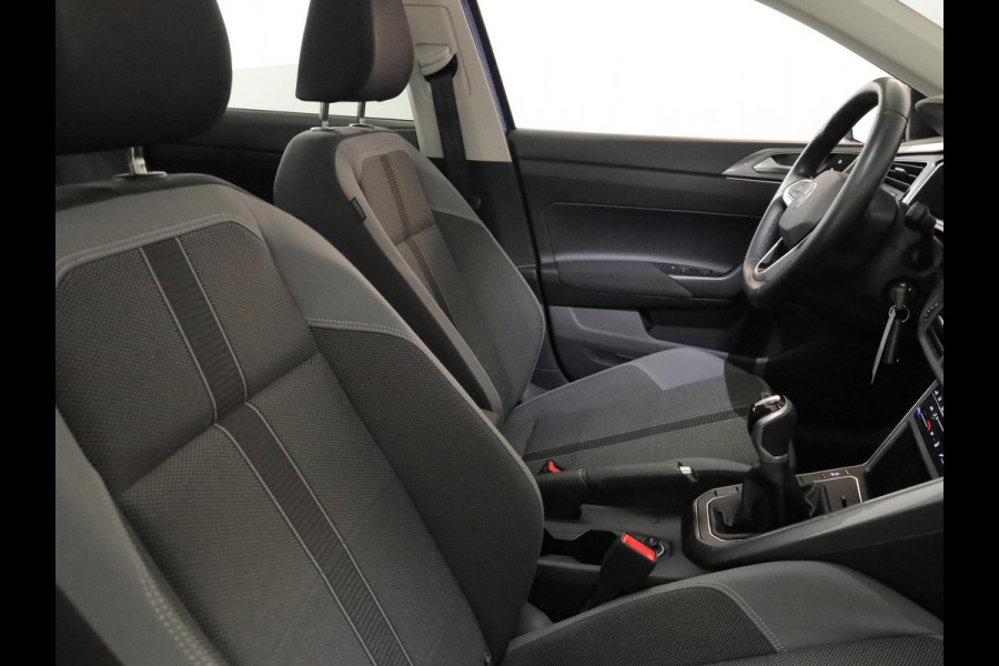 Volkswagen Polo 1.0 TSI Style 95 pk | Navigatie via App | Panoramadak | Parkeersensoren | Matrix LED koplampen | Adaptieve cruise control |