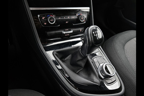 BMW 2 Serie Active Tourer 216i Executive (NAVIGATIE, PARKEERSENSOREN, LED, STUURBEDIENING, GOED ONDERHOUDEN)