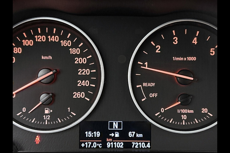 BMW 2 Serie Active Tourer 216i Executive (NAVIGATIE, PARKEERSENSOREN, LED, STUURBEDIENING, GOED ONDERHOUDEN)