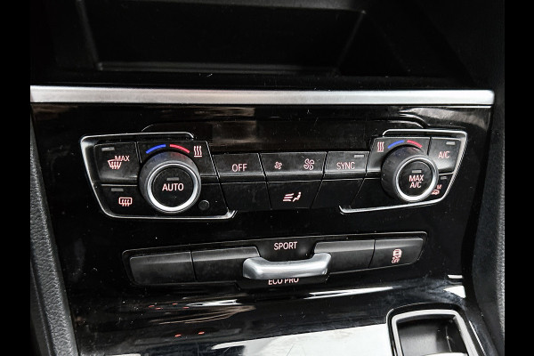 BMW 2 Serie Active Tourer 216i Executive (NAVIGATIE, PARKEERSENSOREN, LED, STUURBEDIENING, GOED ONDERHOUDEN)