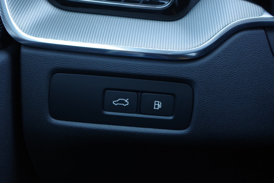 Volvo XC60 2.0 T8 Plug-in-hybrid AWD 456 PK Polestar Engineered, Panoramadak, Trekhaak, B&W Sound, Memory, 360 Camera