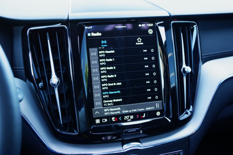 Volvo XC60 2.0 T8 Plug-in-hybrid AWD 456 PK Polestar Engineered, Panoramadak, Trekhaak, B&W Sound, Memory, 360 Camera
