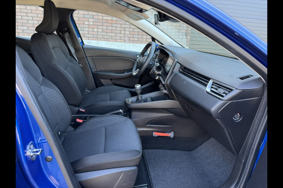 Renault Clio 1.0 TCe / Navigatie / Apple CarPlay - Android / 1e Eigenaar / ALL-Season banden / Cruise Control / PDC met optische w