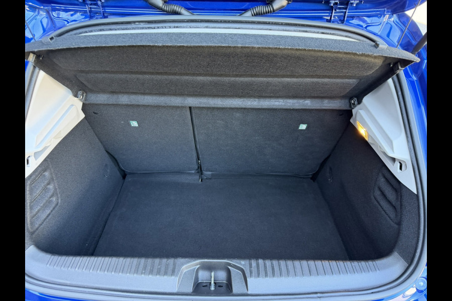 Renault Clio 1.0 TCe / Navigatie / Apple CarPlay - Android / 1e Eigenaar / ALL-Season banden / Cruise Control / PDC met optische w