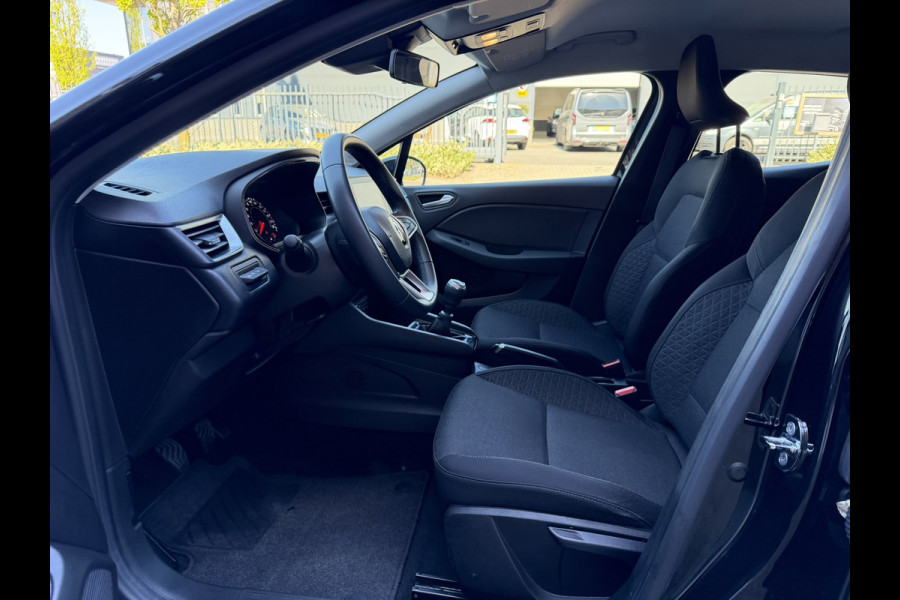 Renault Clio 1.0 TCe / Navigatie / Apple CarPlay - Android / 1e Eigenaar / ALL-Season banden / Cruise Control / PDC met optische w