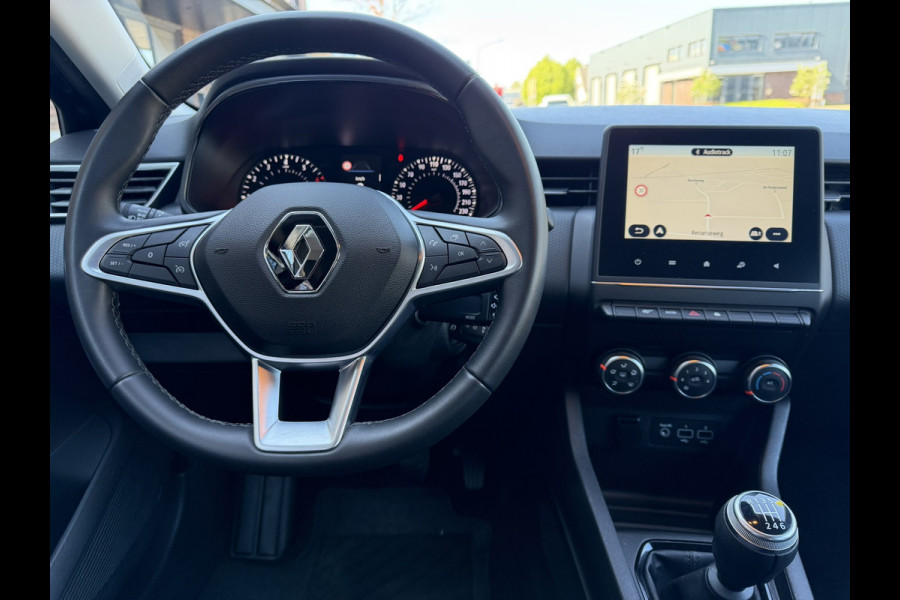 Renault Clio 1.0 TCe / Navigatie / Apple CarPlay - Android / 1e Eigenaar / ALL-Season banden / Cruise Control / PDC met optische w