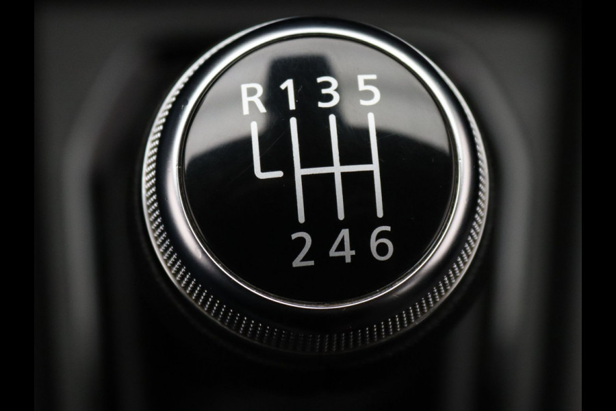 Renault Clio TCe Zen 90pk Airco | Cruise | Navi | Parkeersens. achter