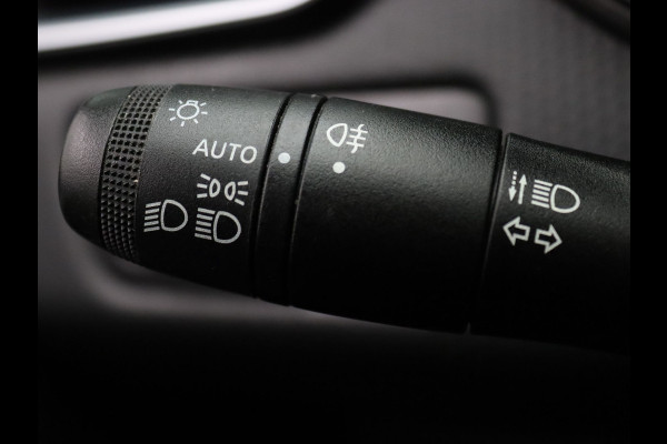 Renault Clio TCe Zen 90pk Airco | Cruise | Navi | Parkeersens. achter