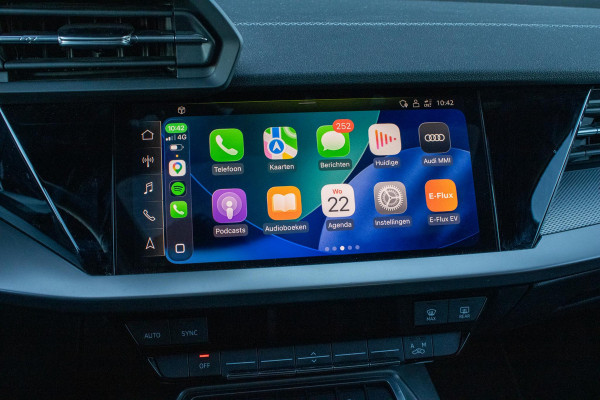 Audi A3 Sportback 35 TFSI S Line PANO LEDER CAMERA KEYLESS ACC