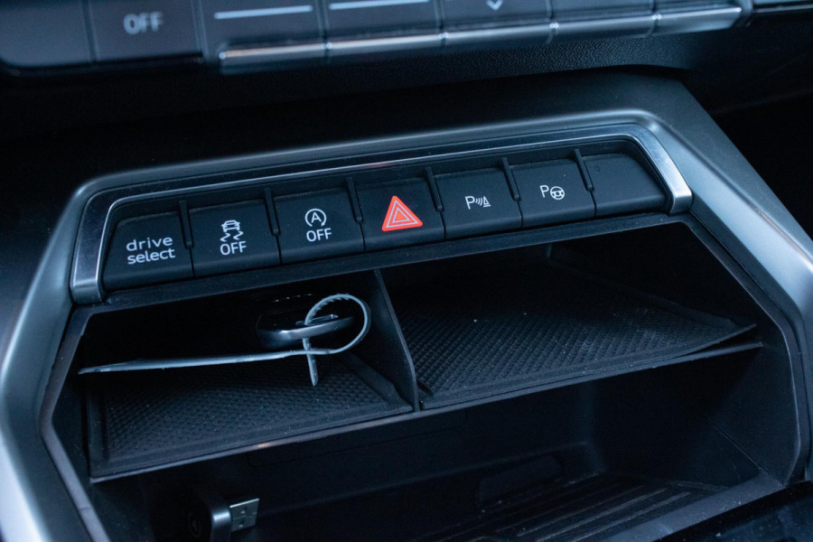 Audi A3 Sportback 35 TFSI S Line PANO LEDER CAMERA KEYLESS ACC