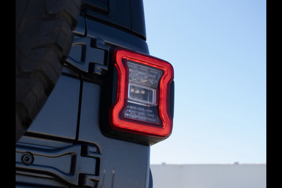 Jeep Wrangler Unlimited 4xe 380 Rubicon (APPEL CARPLAY,HARDTOP,NAVI,VERHOODG,BILSTEIN-SCHOKDEMPERS,KMC VELGEN,EXTRA VERLICHTING)