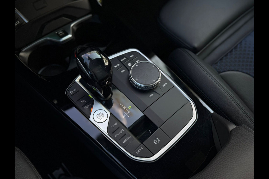 BMW 2 Serie Gran Coupé 218i AUTOMAAT M- Sport pakket, panoramadak,stoelverwarming, adaptief cruise controle, 19 inch
