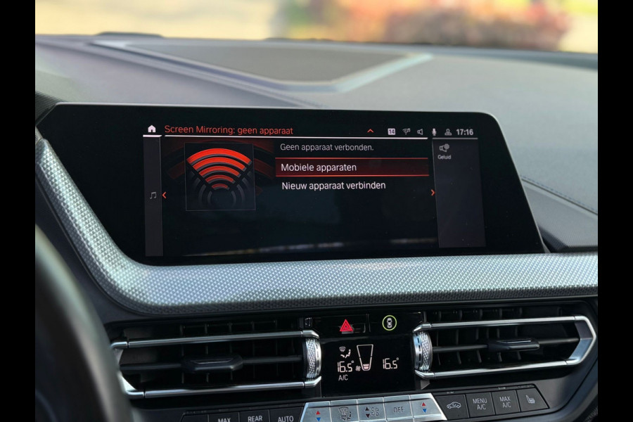 BMW 2 Serie Gran Coupé 218i AUTOMAAT M- Sport pakket, panoramadak,stoelverwarming, adaptief cruise controle, 19 inch