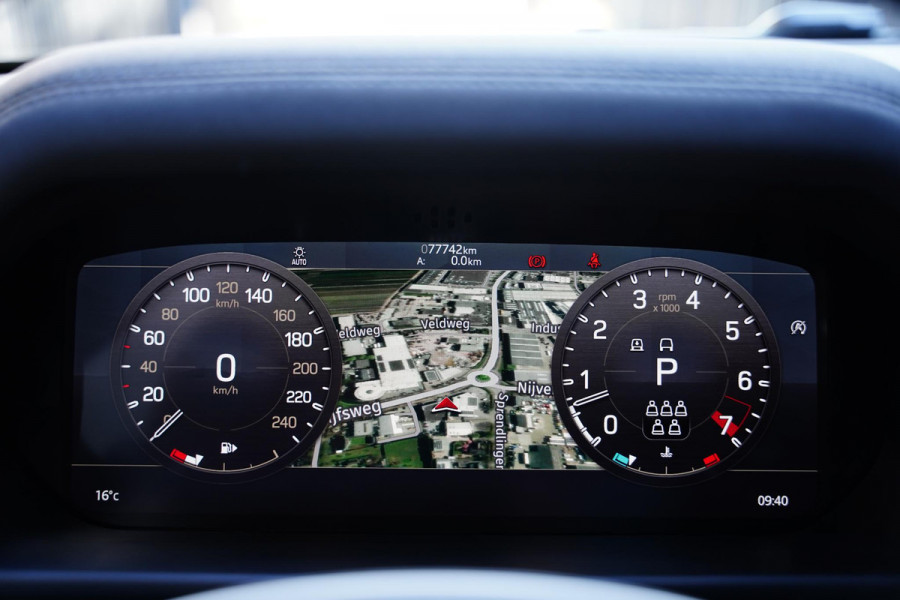 Land Rover Defender 110 P 400 110 BENZINE HSE 7p. / 22 Inch / NL-Auto