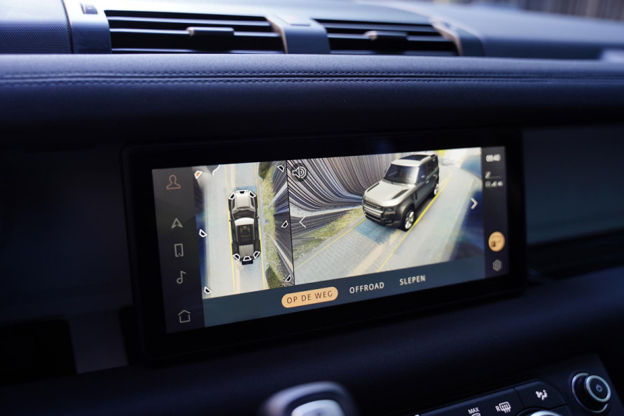 Land Rover Defender 110 P 400 110 BENZINE HSE 7p. / 22 Inch / NL-Auto