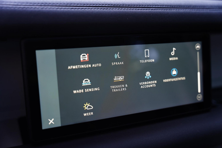 Land Rover Defender 110 P 400 110 BENZINE HSE 7p. / 22 Inch / NL-Auto