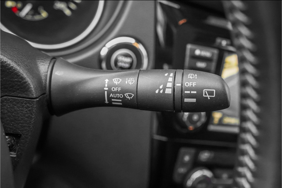 Nissan QASHQAI 1.3 DIG-T N-Connecta Pano Automaat 360° 18"