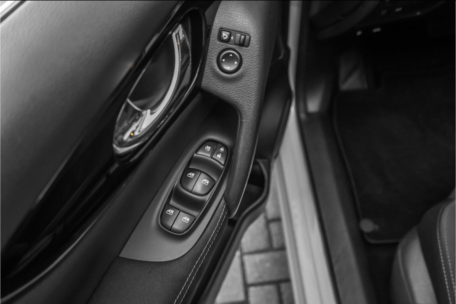 Nissan QASHQAI 1.3 DIG-T N-Connecta Pano Automaat 360° 18"