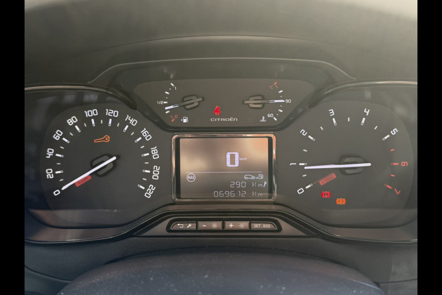 Citroën C3 1.2 PureTech Feel | Licht/regen sensor | Cruise Control | Parkeersensoren | Apple carplay/Android Auto