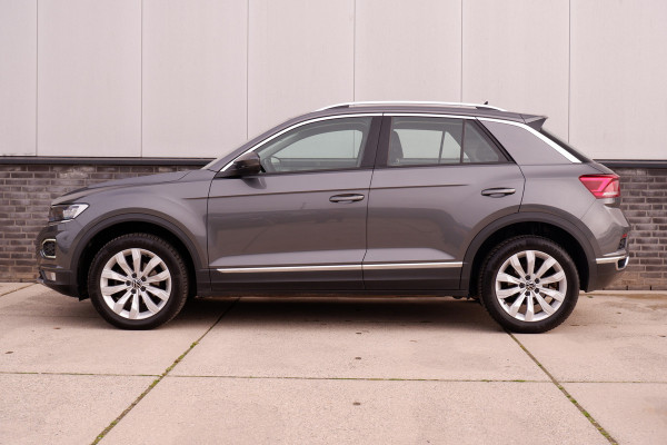 Volkswagen T-Roc 1.5 TSI Sport LED | Trekhaak | Carplay | Camera | Virtual Cockpit | PDC