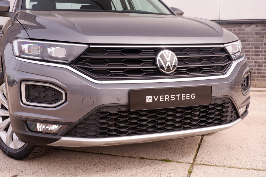Volkswagen T-Roc 1.5 TSI Sport LED | Trekhaak | Carplay | Camera | Virtual Cockpit | PDC