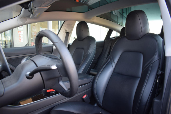 Tesla Model 3 Standard RWD Plus 60 kWh | AutoPilot | Pano | Leer