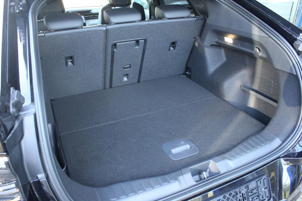 Ford Capri Extended Range AWD 79 kWh 340pk | AGR stoelen | Warmte pomp | 21 inch Licht metaal | Panorama Dak | Driver Assistance Pack