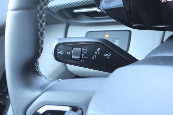 Ford Capri Extended Range AWD 79 kWh 340pk | AGR stoelen | Warmte pomp | 21 inch Licht metaal | Panorama Dak | Driver Assistance Pack