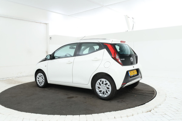 Toyota Aygo 1.0 VVT-i x-play Cabriolet, navigatie, Climate,