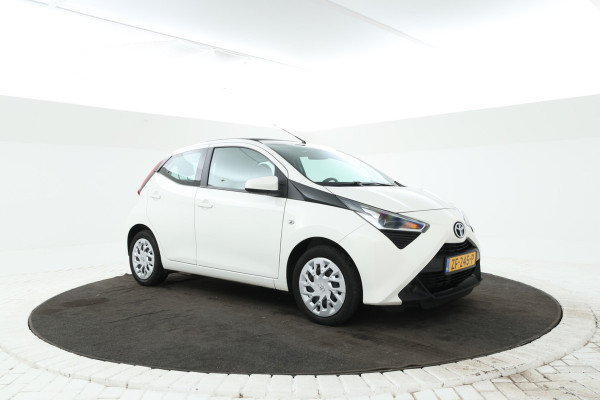 Toyota Aygo 1.0 VVT-i x-play Cabriolet, navigatie, Climate,