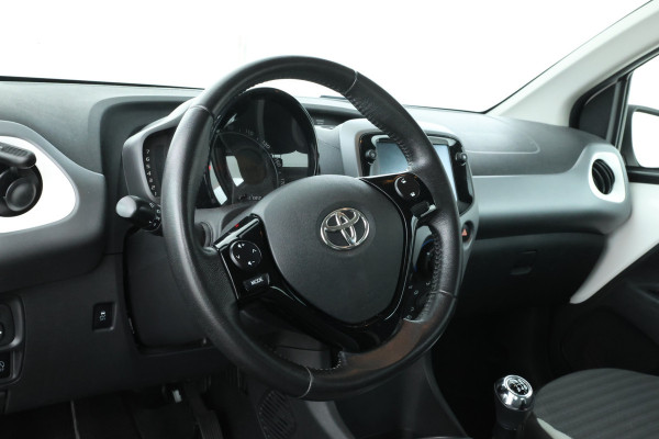 Toyota Aygo 1.0 VVT-i x-play Cabriolet, navigatie, Climate,