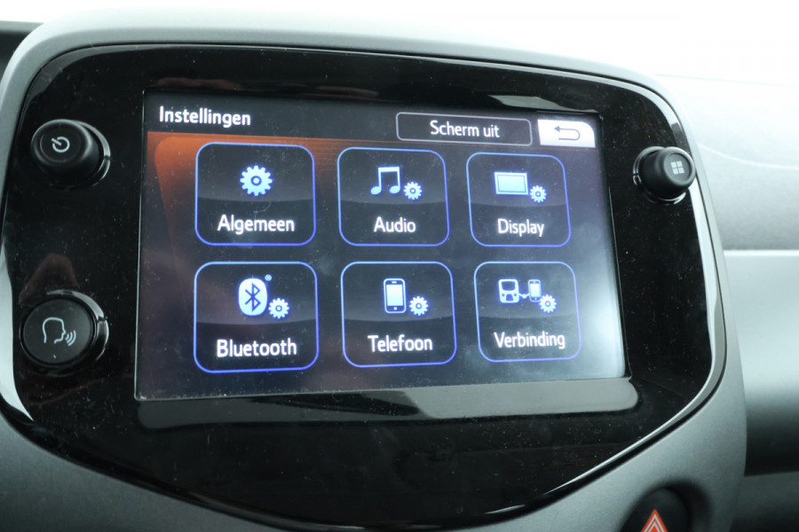 Toyota Aygo 1.0 VVT-i x-play Cabriolet, navigatie, Climate,