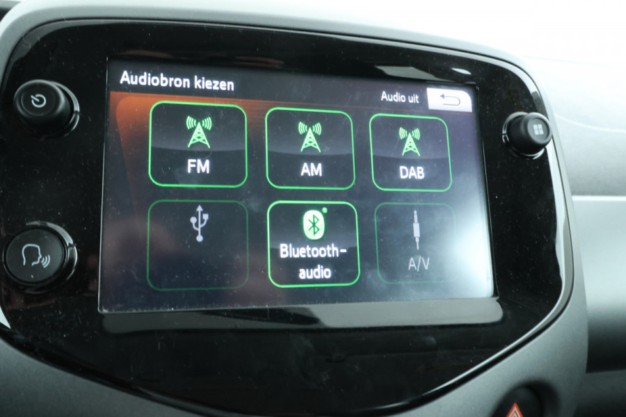 Toyota Aygo 1.0 VVT-i x-play Cabriolet, navigatie, Climate,