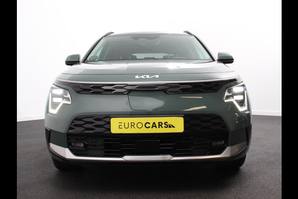 Kia Niro EV DynamicLine 64.8 kWh Automaat Climate control Adaptieve cruise control Parkeersensoren Camera Stuurverwarming Stoelverwarming Keyless LED Trekhaak Navigatie Apple Carplay/ Android Auto