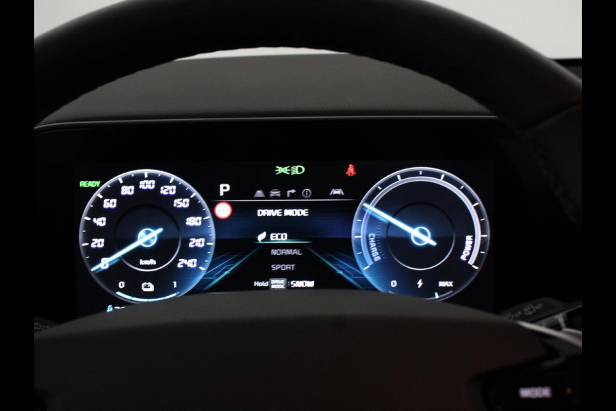 Kia Niro EV DynamicLine 64.8 kWh Automaat Climate control Adaptieve cruise control Parkeersensoren Camera Stuurverwarming Stoelverwarming Keyless LED Trekhaak Navigatie Apple Carplay/ Android Auto