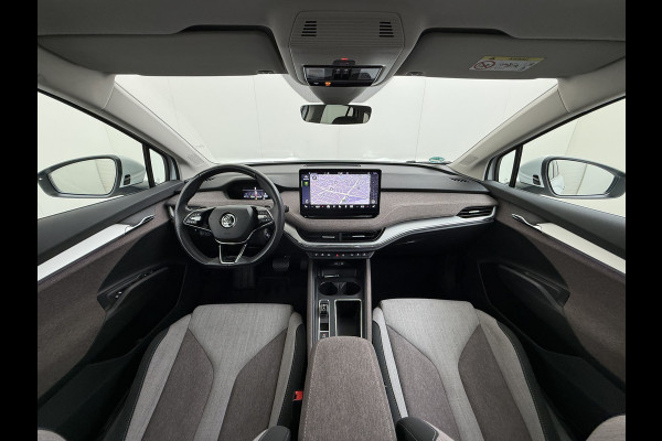 Škoda ENYAQ iV 80 82kwh 204PK Soh 95% Pano-Dak Camera Apple Carplay Android First Edition Navi 3-Zone-Ecc 19"lm PDC-a+v Adaptive-Cruise Lane-Assist Luxus E-Call Stuurverwarming Led Isofix Keyless-Go DAB Rijstrooksensor Origineel Nederlandse Auto Nieuwprijs €  53.000,-