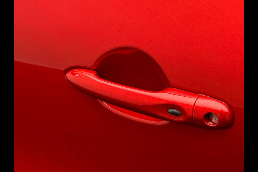 Renault Captur 0.9 TCe Intens | Origineel NL | Cruise-control | Climate-control | Trekhaak | Keyless | Navigatie | Camera |