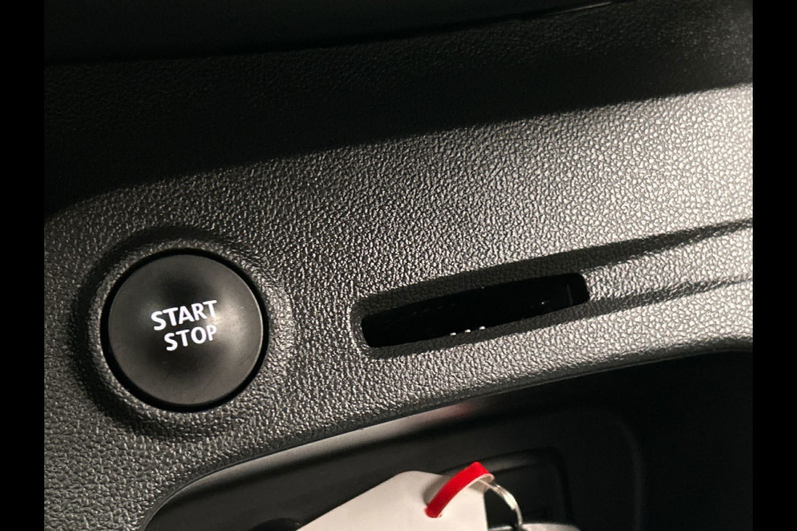 Renault Captur 0.9 TCe Intens | Origineel NL | Cruise-control | Climate-control | Trekhaak | Keyless | Navigatie | Camera |