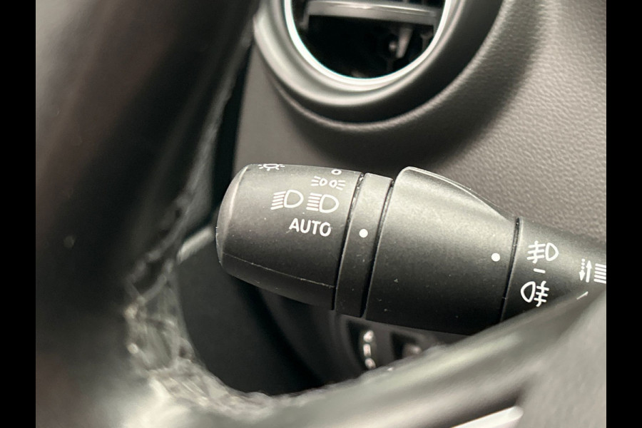 Renault Captur 0.9 TCe Intens | Origineel NL | Cruise-control | Climate-control | Trekhaak | Keyless | Navigatie | Camera |