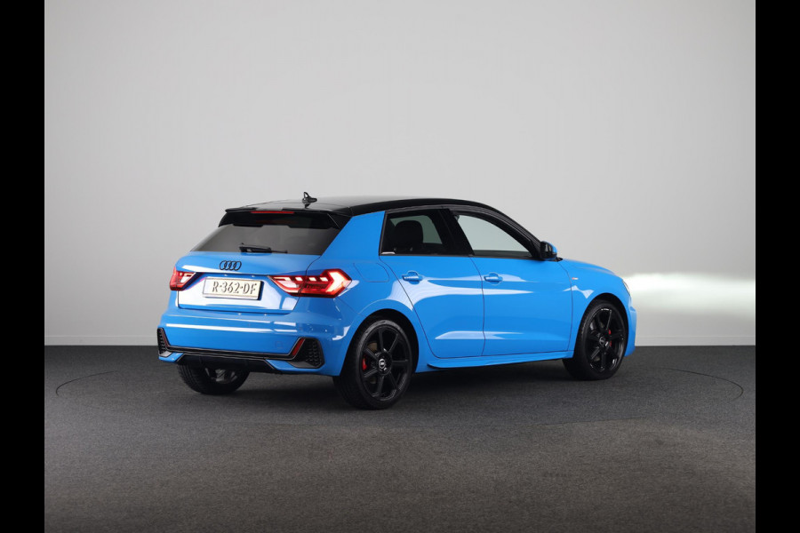 Audi A1 Sportback 35 TFSI S edition 150pk | Navigatie via App | S-line interieur | Climatronic | Verwarmbare voorstoelen | 18 inch Lichtmetalen velgen