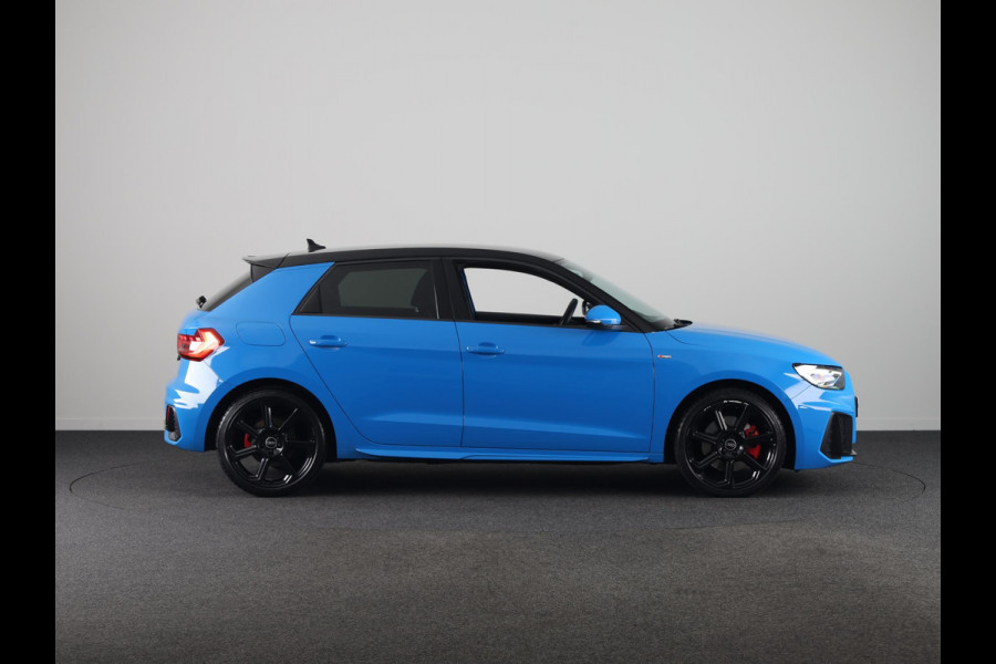 Audi A1 Sportback 35 TFSI S edition 150pk | Navigatie via App | S-line interieur | Climatronic | Verwarmbare voorstoelen | 18 inch Lichtmetalen velgen