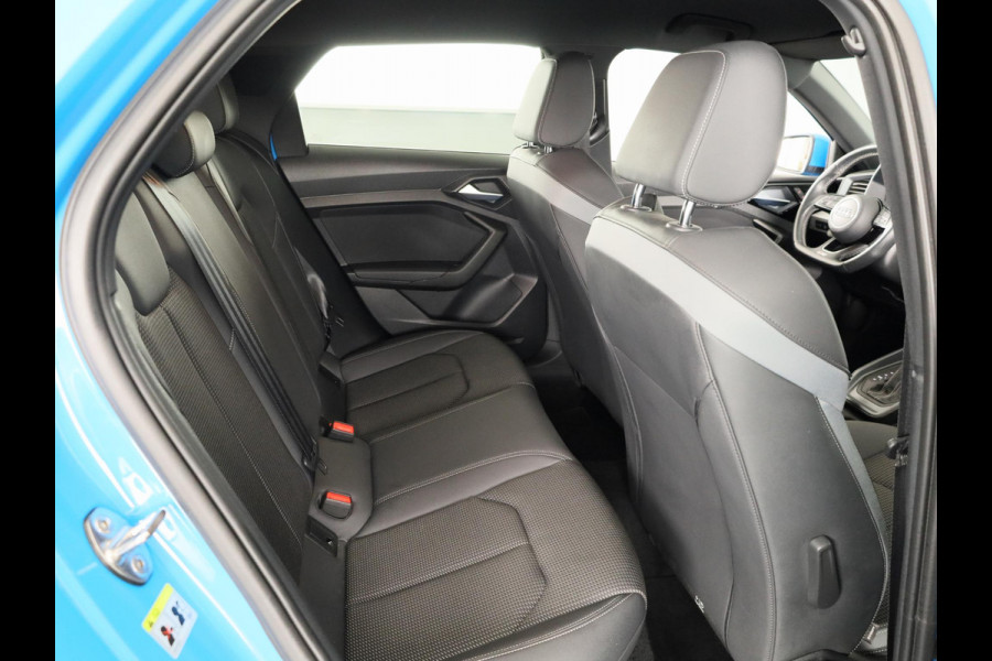 Audi A1 Sportback 35 TFSI S edition 150pk | Navigatie via App | S-line interieur | Climatronic | Verwarmbare voorstoelen | 18 inch Lichtmetalen velgen