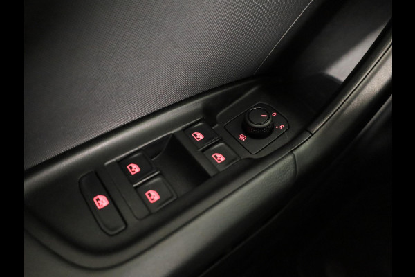 Audi A1 Sportback 35 TFSI S edition 150pk | Navigatie via App | S-line interieur | Climatronic | Verwarmbare voorstoelen | 18 inch Lichtmetalen velgen