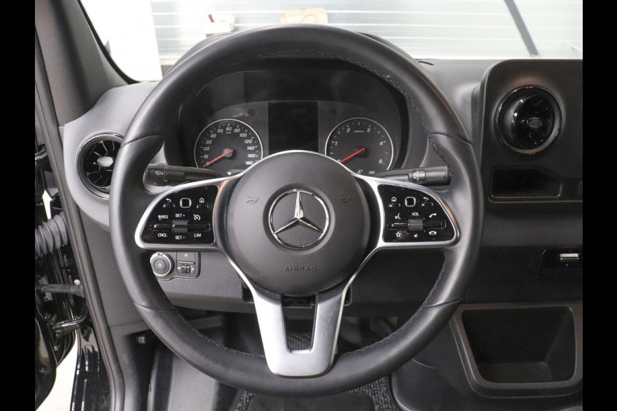 Mercedes-Benz Sprinter 315 CDI Automaat L2H2 PRO Airco MBUX Navigatie Adaptive Cruise Control Leder PDC VA + Camera Trekhaak 3500kg Comfortstoel