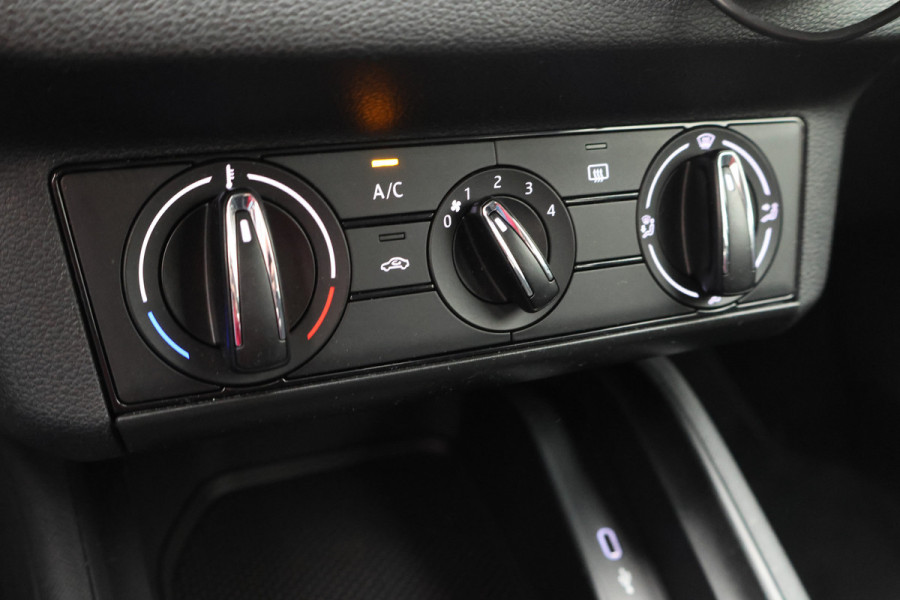 Škoda SCALA 1.0 TSI Active LED, Cruise, DAB, Rijstrooksensor, Airco